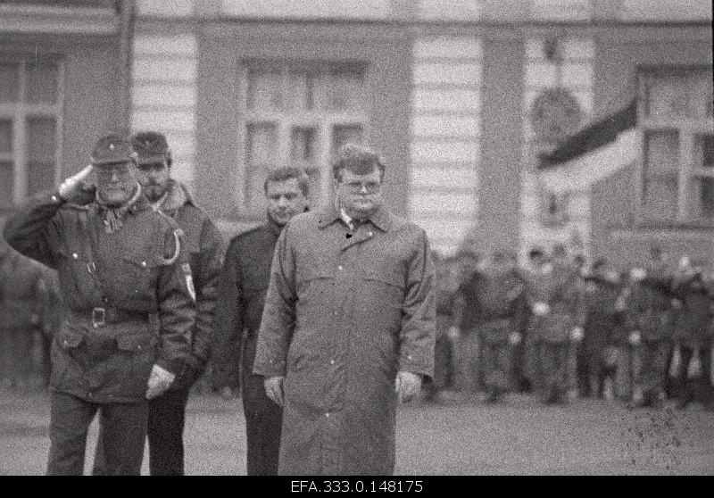 Edgar Savisaar, Chairman of the Government of the Republic of Estonia, on the solemn row of the Defence Forces organised in the Lossiplats in honor of his departure from office.