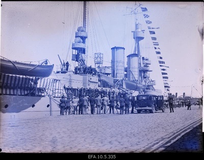 Reception of the Swedish King Gustav V at the port of Tallinn.  similar photo