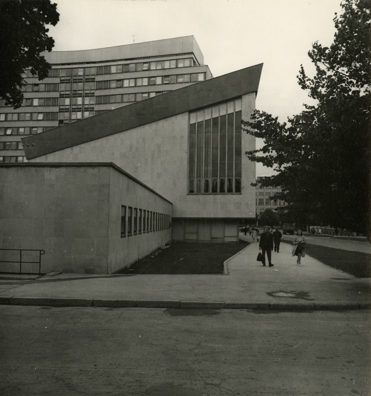 The ECB KK building with the hall block. Now the Ministry of Foreign Affairs. 3 views. Architects Mart Port, Uno Tölpus, Olga Kontšajeva etc.