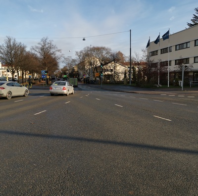 Kadunrakentamista Käpylän Kisakylässä Koskelantien ja Sofianlehdonkadun kulmassa. Taustalla Koskelantie 7 -9. rephoto