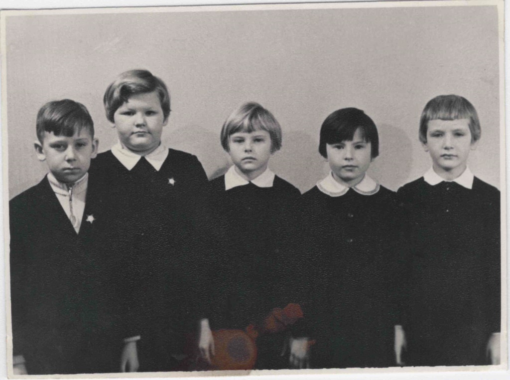 Students of Taebla School 1967/68 at the Second Class II Learning Quarter Frontiers