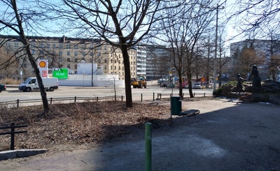 Oy Shell Ab:n huoltoasema, Läntinen Brahenkatu 14 - Sturenkatu 13 Sturenkadulta nähtynä rephoto