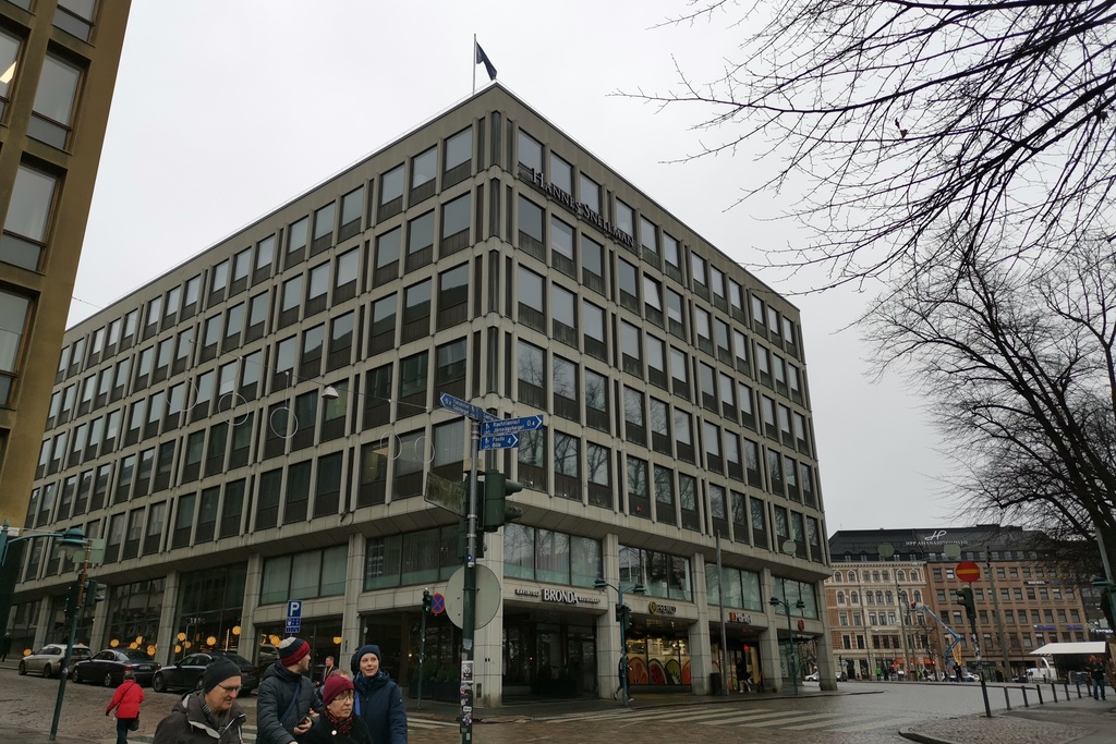 Brondan kulma, Eteläesplanadi 20 - Korkeavuorenkatu 36. Arkkitehti Keijo Petäjä, 1975. City-inventointi. rephoto