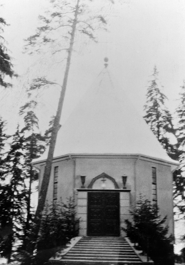 Kappeli Kulosaaren hautausmaalla Kulosaaren Leposaaressa.