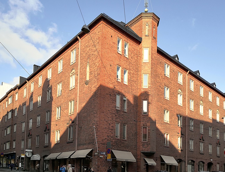 Tarkk'ampujankatu 5. - Korkeavuorenkatu 8.  Tarkk'ampujankatu 7, 9. rephoto