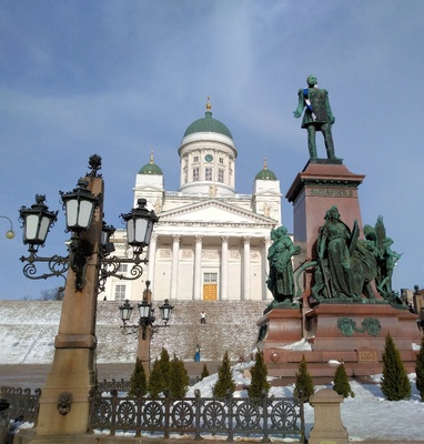 Helsingin Tuomiokirkko, Senaatintori ja Aleksanteri II :n muistopatsas. rephoto