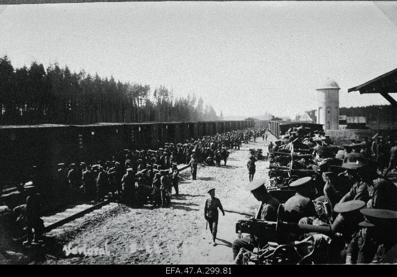 2. The Fußball Army [casters, exercises, sports competitions, etc. ].