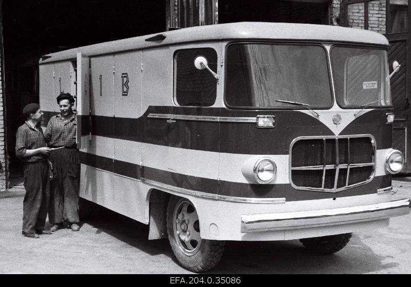Tartu Automotive Factory No. 3 specially designed bread car TA-9.