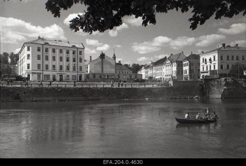 View of Tartu from Emajõel.