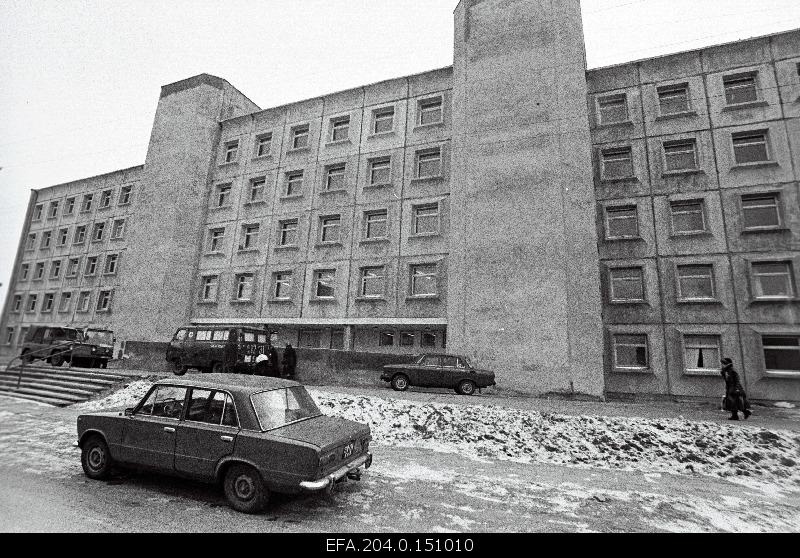V.I. Lenini nim. Outdoor view of the Policlinic of Kohtla-Järve Põlevkivikeemia Production Consolidated Policlinic.