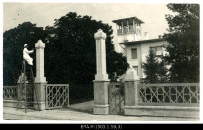 Finishing the main entrance of the Haapsalu Sanatorium (Pelzeri villa), designed by Roman Haavamägi-Espenberg  similar photo