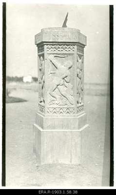 Artist Roman Haavamägi-Espenberg made by "Sunshell"  similar photo