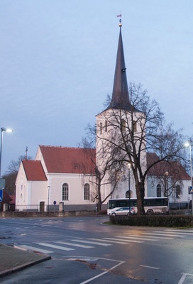 foto, Paide kirik 1990-ndatel a. rephoto