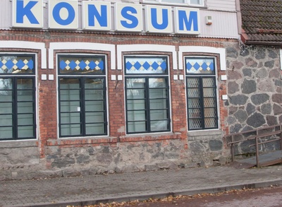 Kolga-Jaani piimaühingu kaunistamine valimiste puhul rephoto