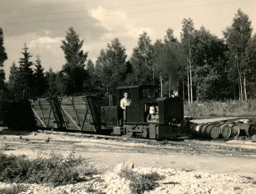 Tootsi turbo industry train