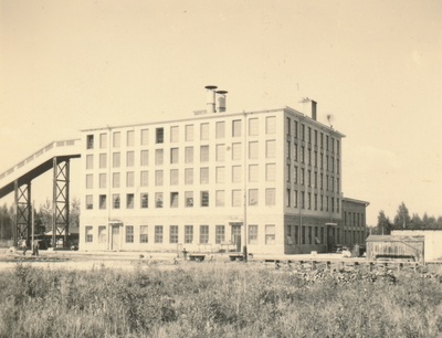 Made a briquette factory before World War II  duplicate photo