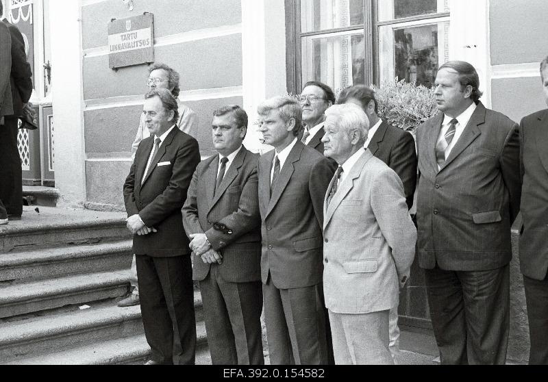 On the opening day of the academic year of the Estonian Academy of Agriculture, Raekoja (from left) 2. EPA Administrative Rector Rein Liblik, Rector Kuno Jürgenson, Chairman of the Trade Union Enn Martma, Director of Viljandi Sea factory Vello Tire.