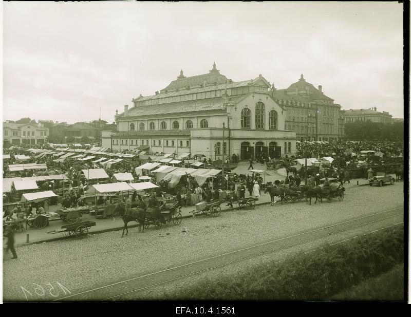 View of the Tallinn market.