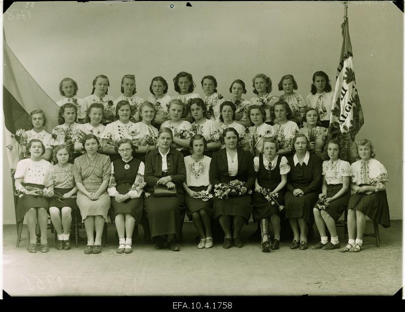 Tallinn City 3rd primary school teachers and students.