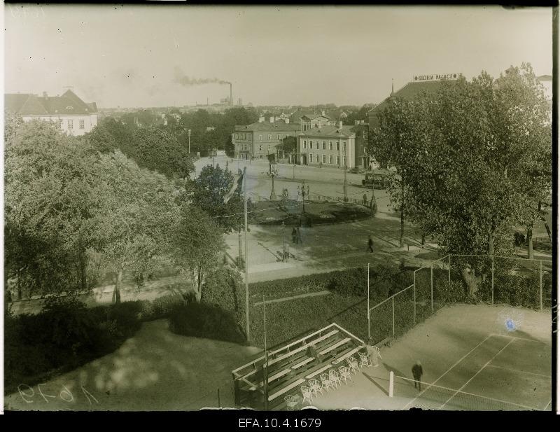 View from Toompea to the Freedom Square.