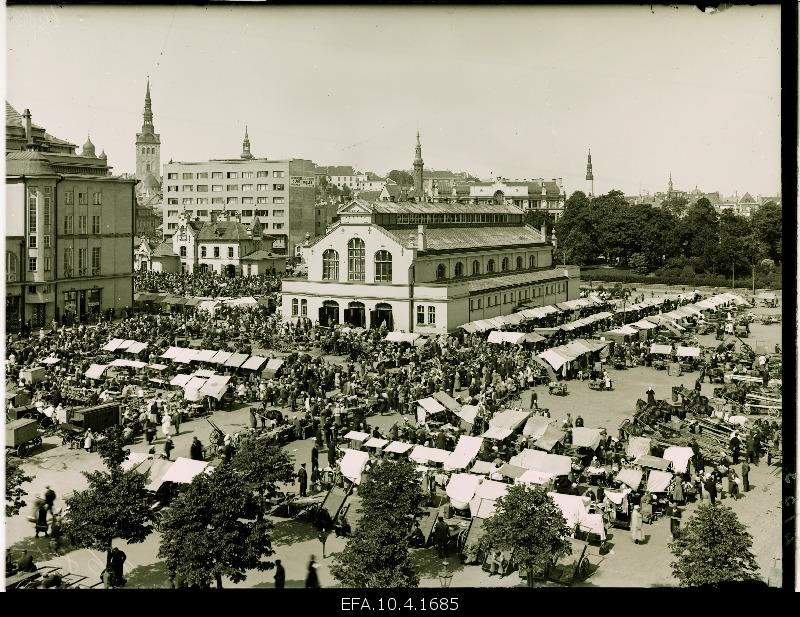 View of the Tallinn market.