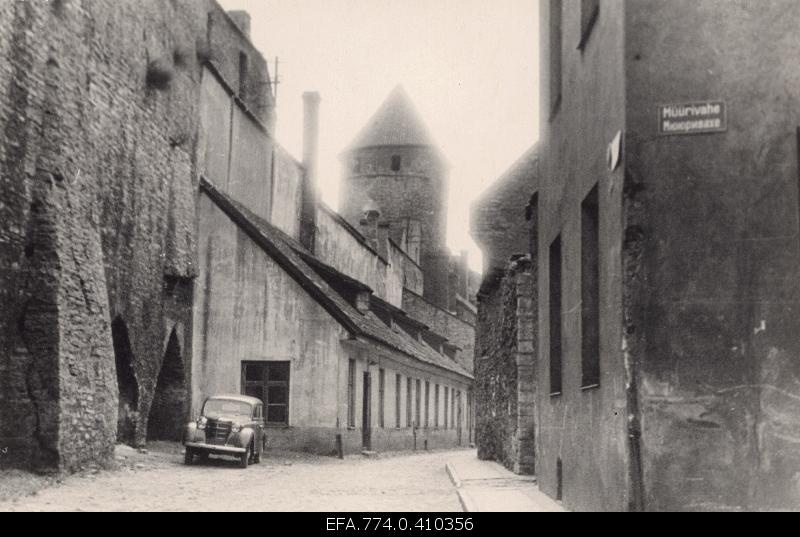 View of the Wallway street and the Helleman Tower.