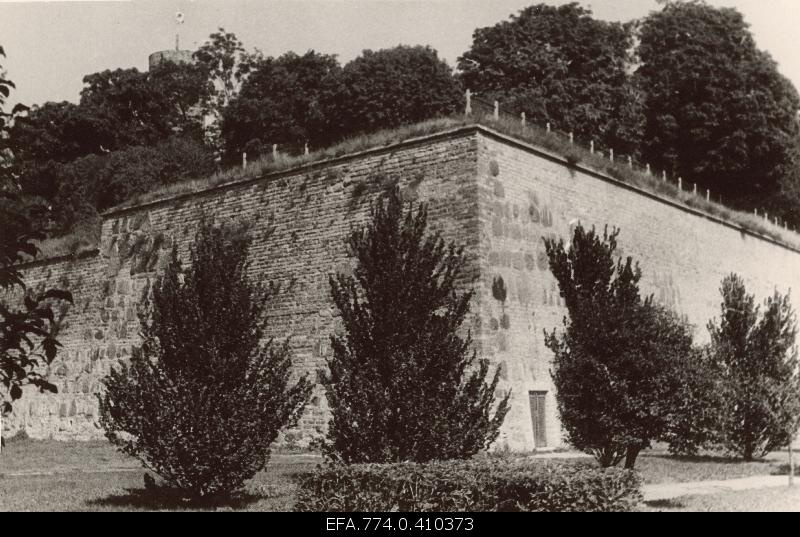 View from Hirve Park to the Swedish bastion (Lindamäe).