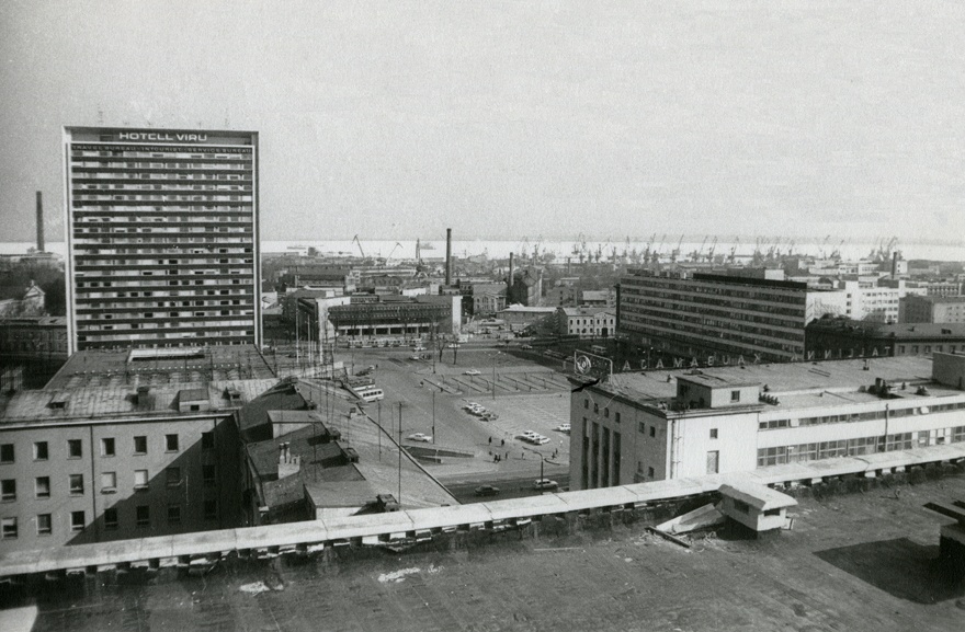 Viru Square. View from the projectors' house roof, left Viru hotel, right Service house. 1980s