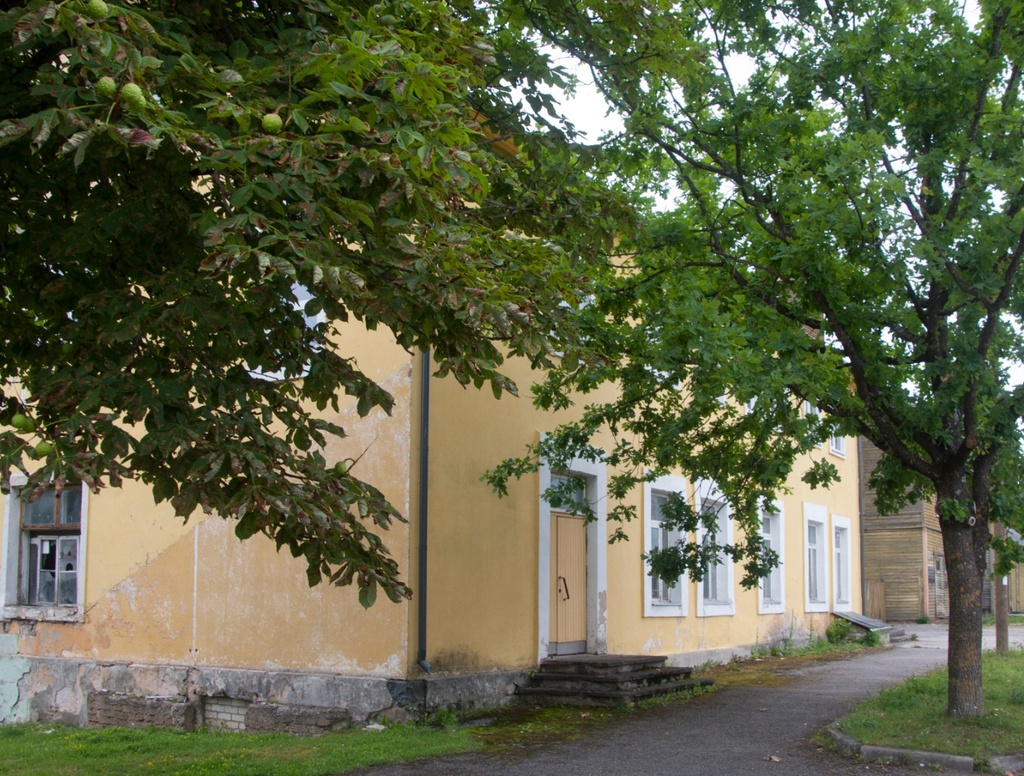 Production building of Elva Checha rephoto