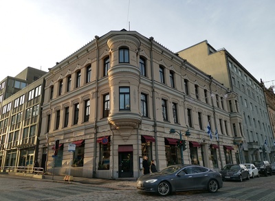 Fabianinkatu 10. ja Eteläesplanadi 8. kulman rakennus rephoto
