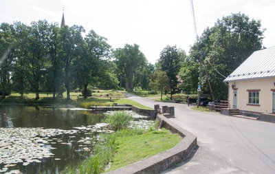 trükipostkaart, Suure-Jaani khk, Suure-Jaani, järv, kirik, koloreeritud, u 1910, J. Litteri kirjastus rephoto