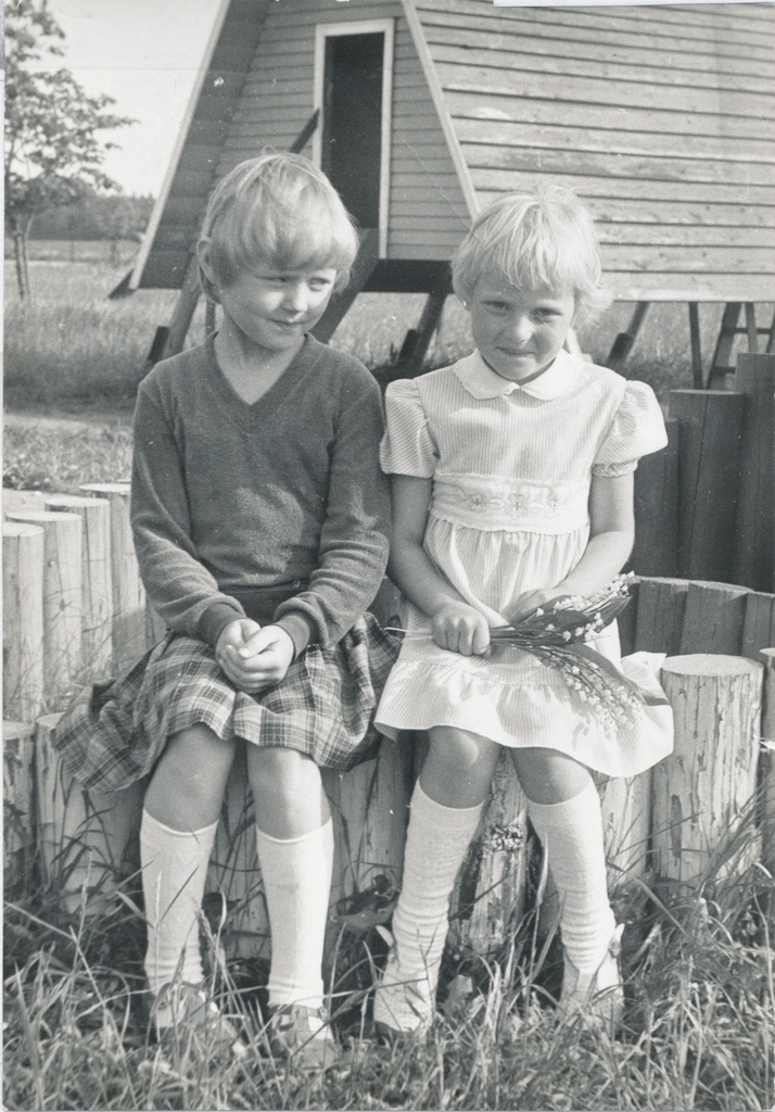Nurses in kindergarten1985