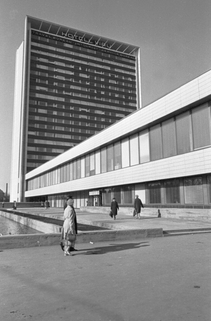 Tallinn. "viru" hotel.