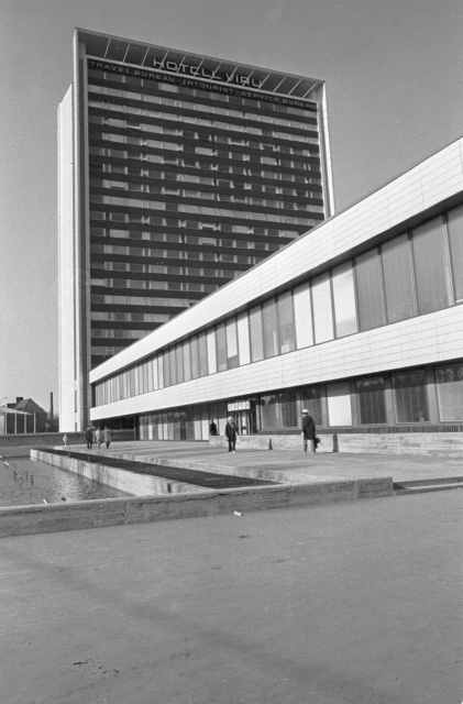 Tallinn. "viru" hotel.