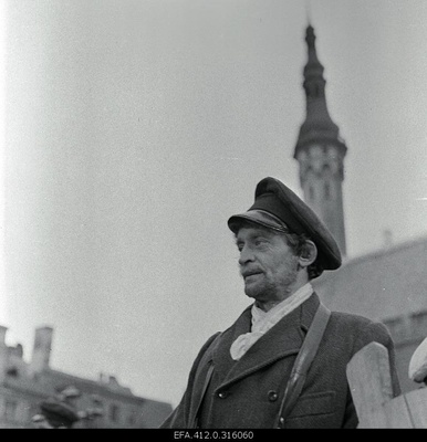 Filming "Mäeküla milkman" at Raekoja Square. Jüri Järvet - Mountain Village milkman Tõnu Prillupina  similar photo