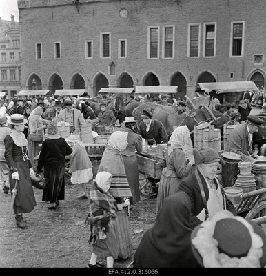 Filming "Mäeküla milkman" at Raekoja Square. Jüri Järvet - Mountain Village milkman Tõnu Prillupina  similar photo