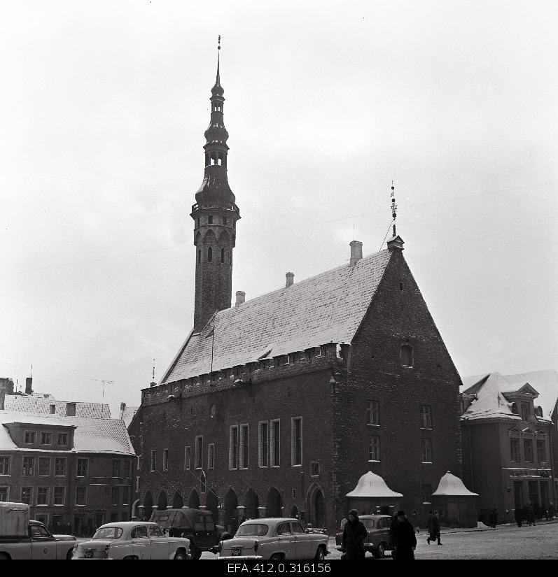 View of Raekoja.