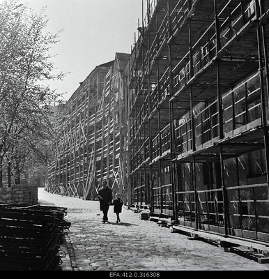 Old-Tooma Street in order (preparation for the 25th anniversary of the Republic).  similar photo