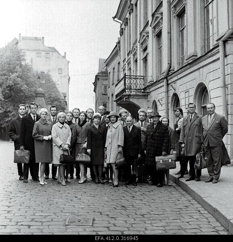 Participants from the seminar of the leaders of the Republican peaotassuring.