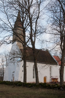 Puhja kirik (asutatud 1364) rephoto