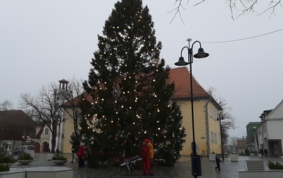 Estonia : Kuresaar : Raekoda rephoto