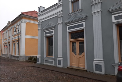 Kuressare, Vanalinna kohvik ja pagariäri Kauba tänaval rephoto