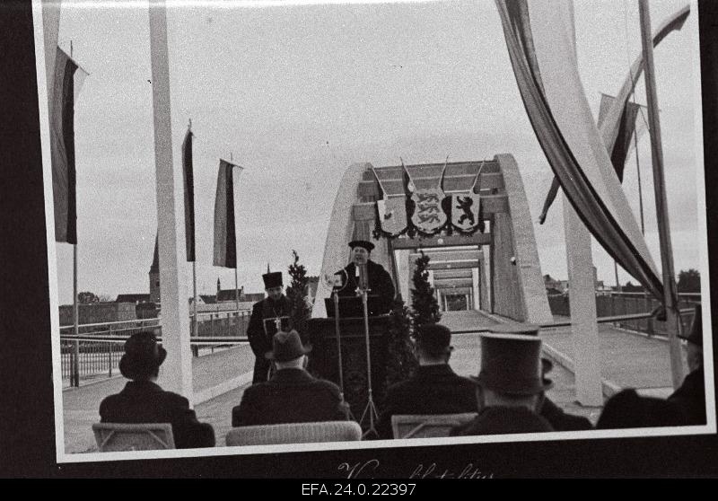 Opening of Pärnu Suursilla.