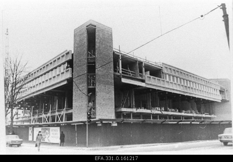 Construction works of the building of Tallinn's main post office.