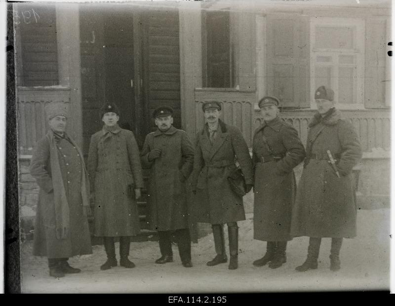 War of Liberty. Russian Peace Committee of the Estonian-Councils on the southern front in Irboska. On the left 1. Soviet Representative [Valerian?] Novoselski, 2. Commissioner [Sihle? ], 3. 2nd Division Chief Assistance Colonel Eduard Kubbo, 4. Who? 5. 7. Captain Eduard Ahman, 6. [2.People of the 3rd Hole Flyers Dish Chief Under Captain Arthur (Artur) Viilip? ].