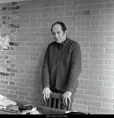 Writer Jaan Kross.  similar photo