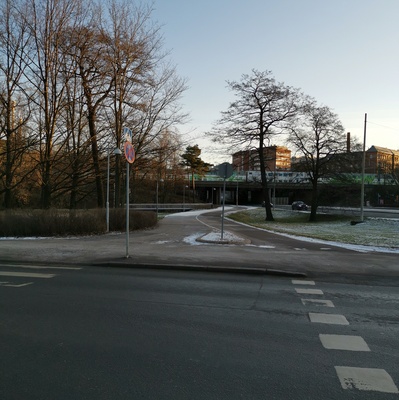 Kioski Eläintarhan puistoalueella (Töölönlahden pohjoispuolella). rephoto