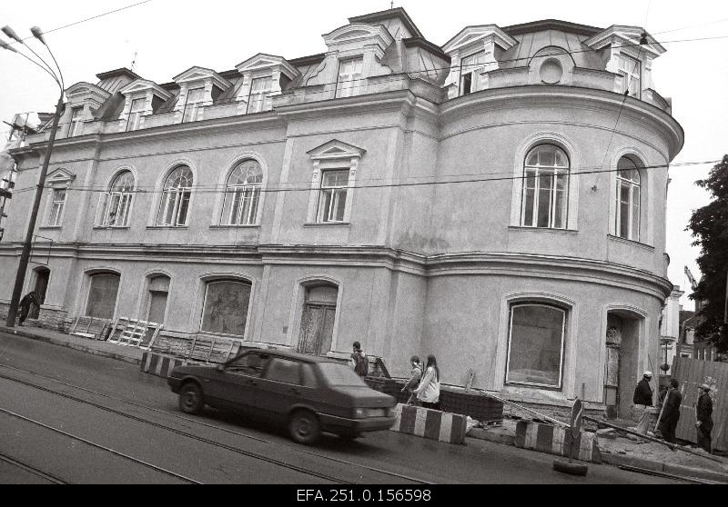 Northern Estonia Pank on Pärnu highway, where the main post office was located before.
