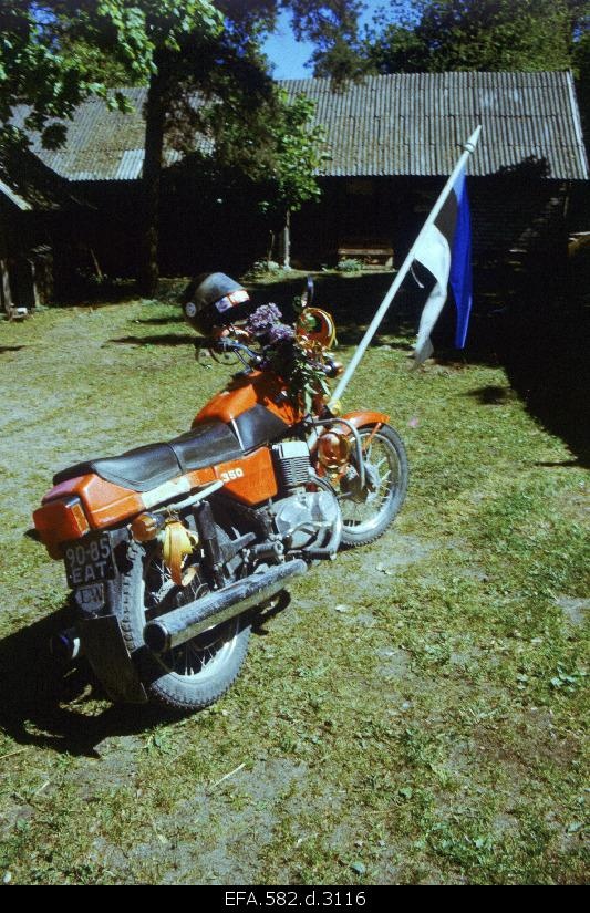 Peiupoisi motorcycle in Tallemäe farm during the wedding party.