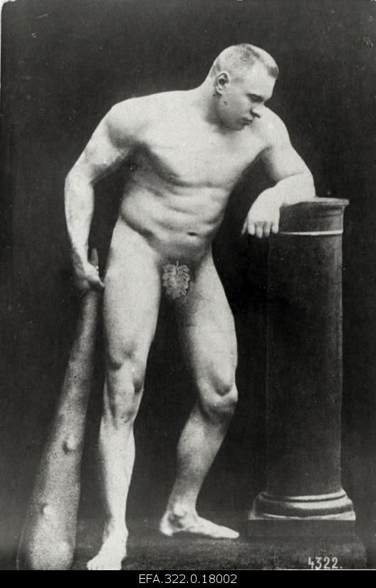 Georg Lurich is a heavy trucker.